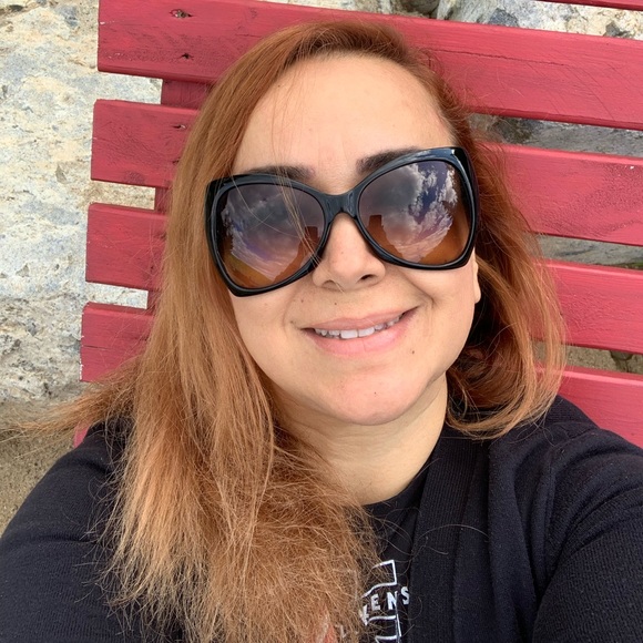 Meet your Posher, Victoria - Picture 1 of 1